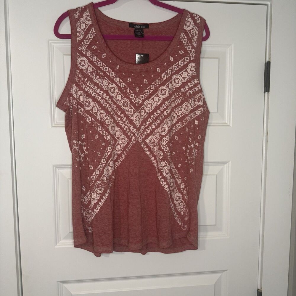 NWT Sable Sky Womens Tank Top Red White Size XLSleeveless Pullover Summer